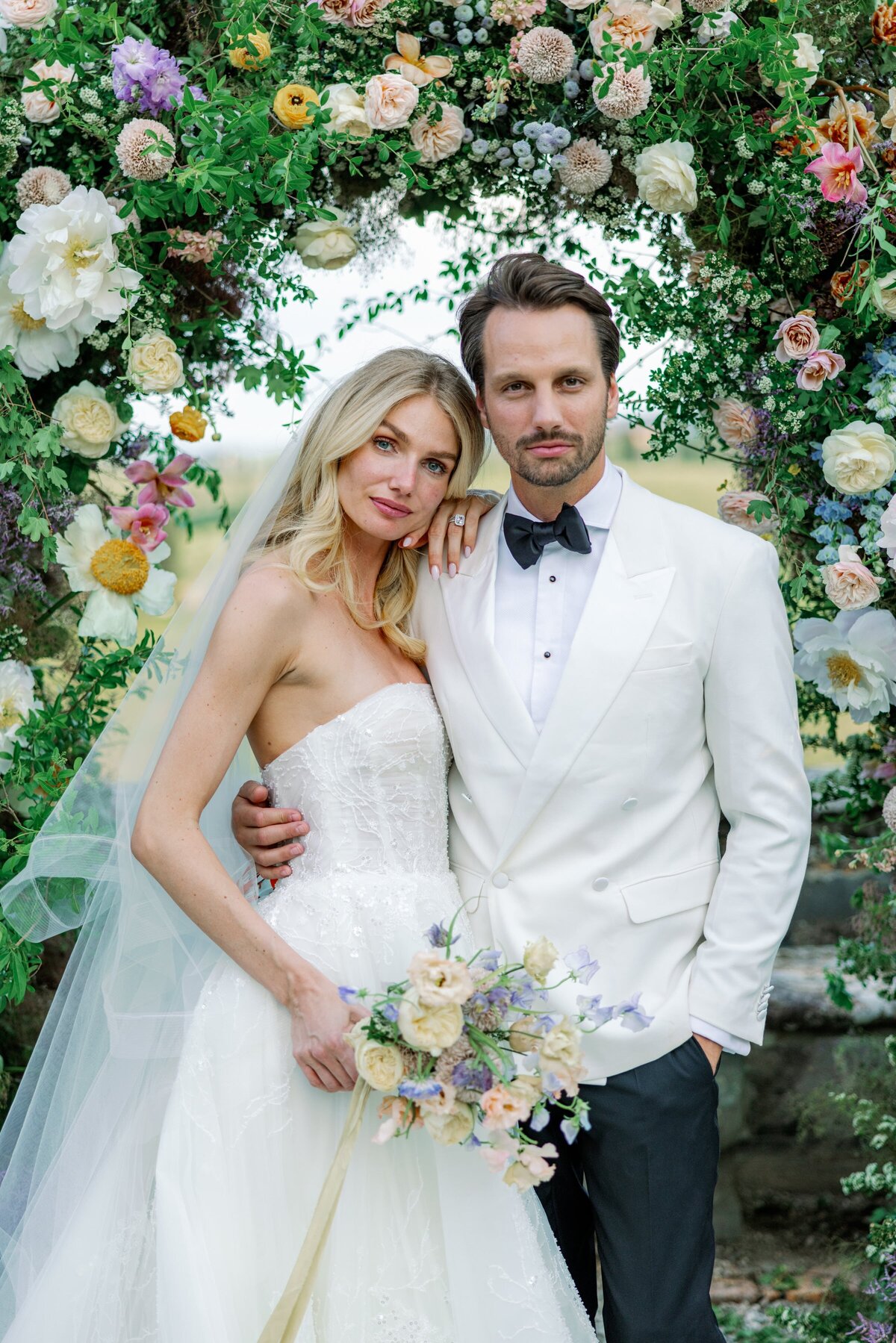 villa-corsini-florence-italy-wedding-larisa-shorina-destination-luxury-photography-266-min
