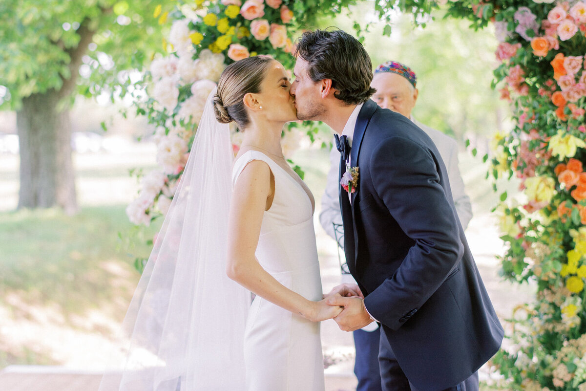 Maïlys Fortune Photography Husband Wife Wedding Weddings Photography France Switzerland Italy Timeless Dreamy Imagery Bilingual French English Destination Weddings Destination Wedding Provence French Riviera Paris Lake Como Tuscany50