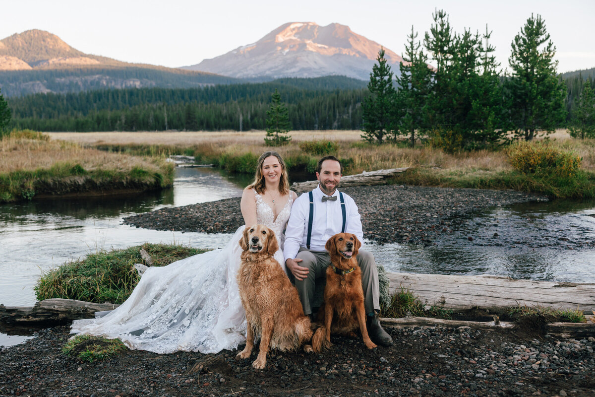 Fall-Sparks-Lake-Bend-Oregon-Elopement-5