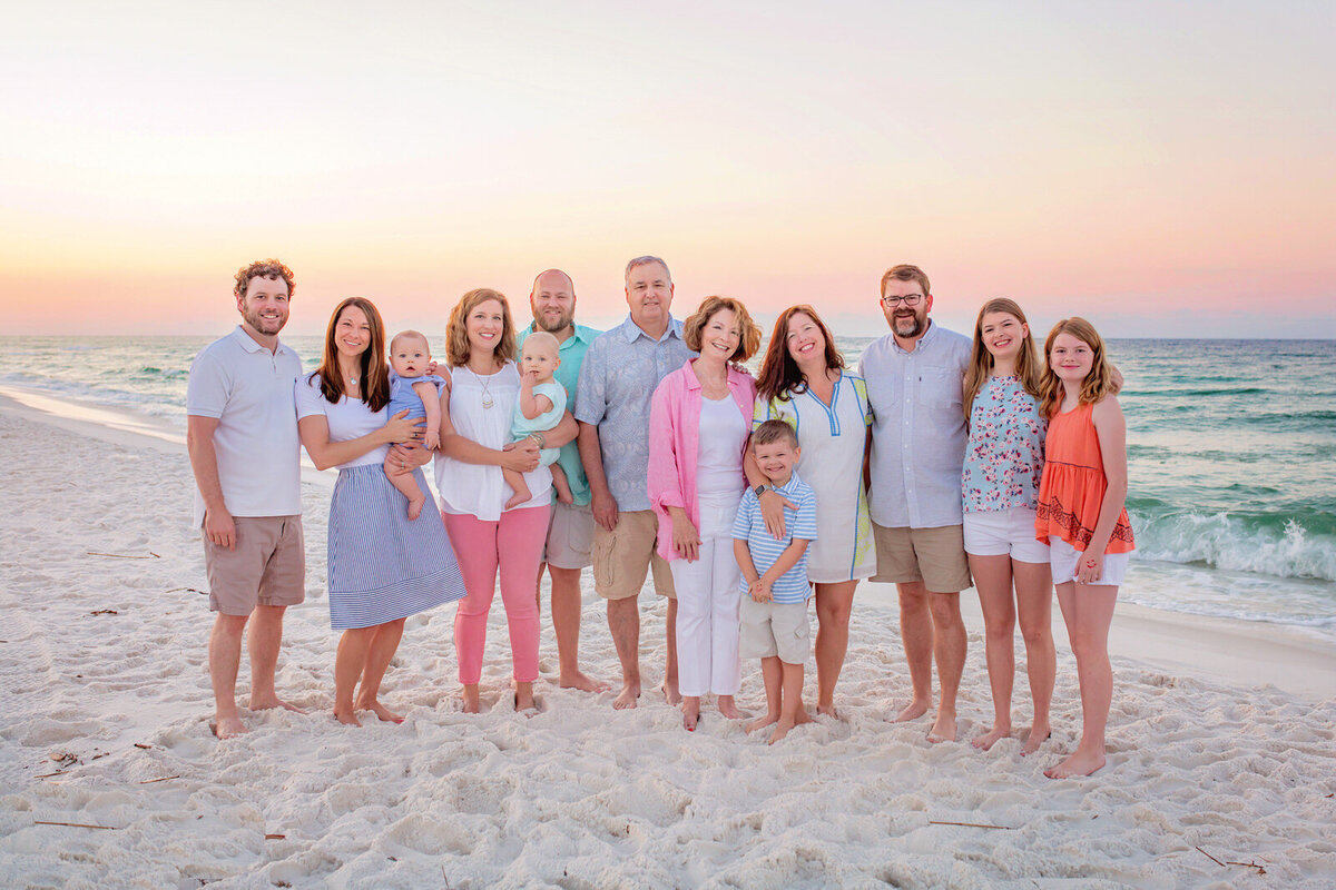 family-fo-13-posing-on-the-beach-in-florida