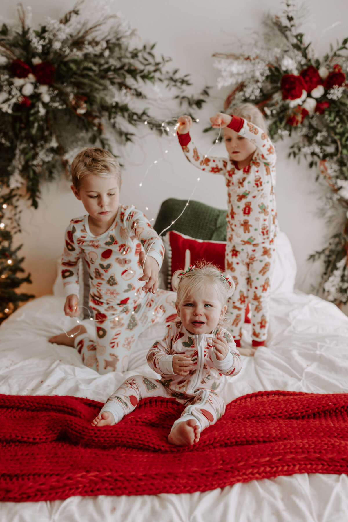 Holiday-Pajamas-Christmas-Mini-Session-Family-Photography-Woodbury-Minnesota-Sigrid-Dabelstein-Photography-Kassekert-14