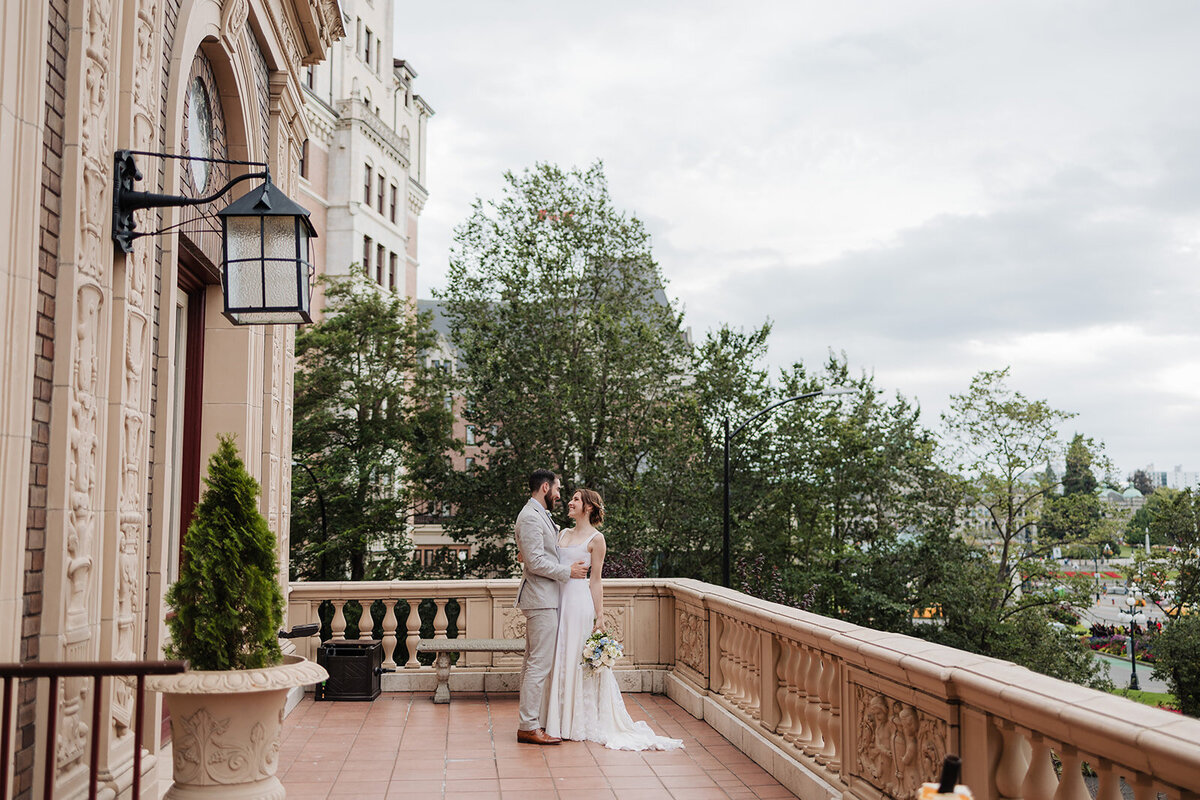 Victoria BC wedding couple at the Union Club in Downtown Victoria after their wedding ceremony