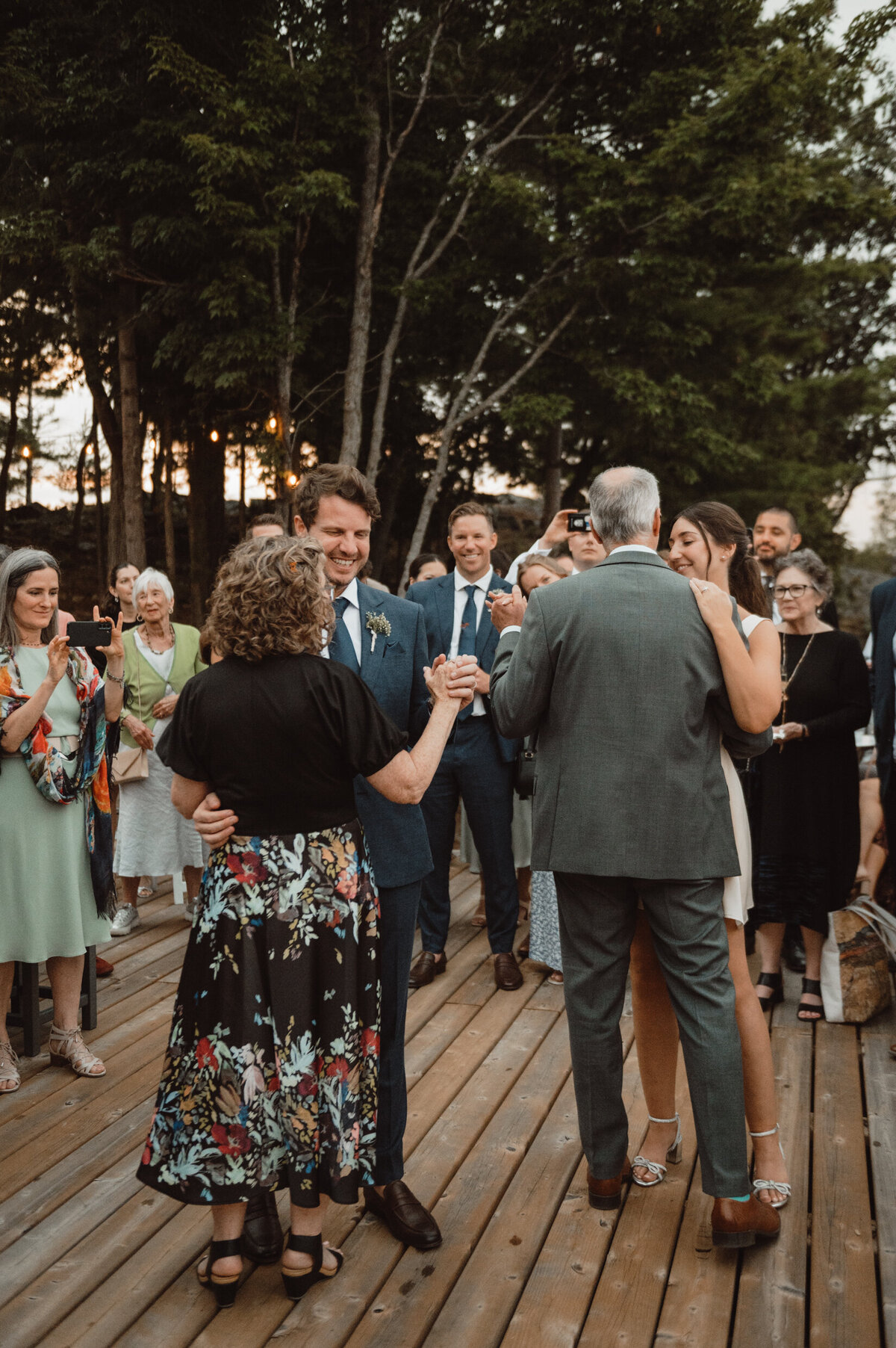 AllieJenningsPhoto-SaraRylendWedding-SNEAKPEEKS-300