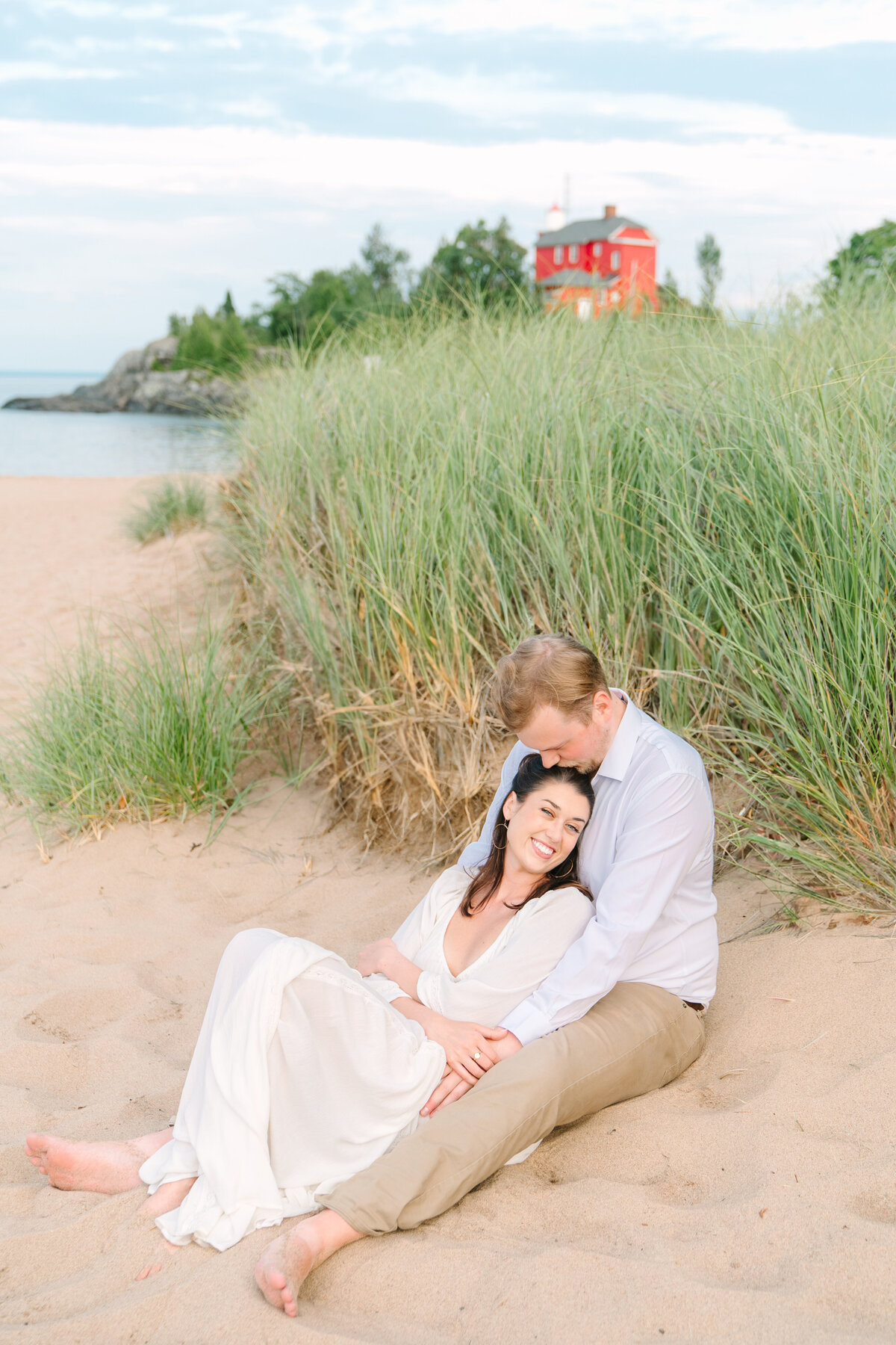 mccartys cove engagement session in marquette