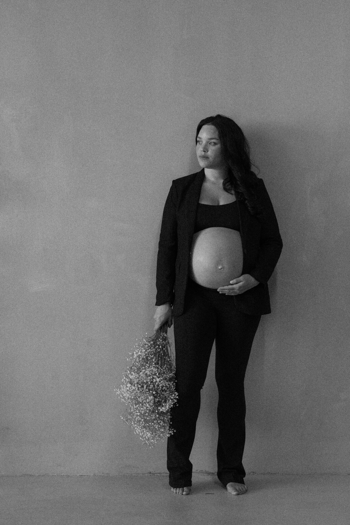 fine-art-in-studio-maternity-portraits-15