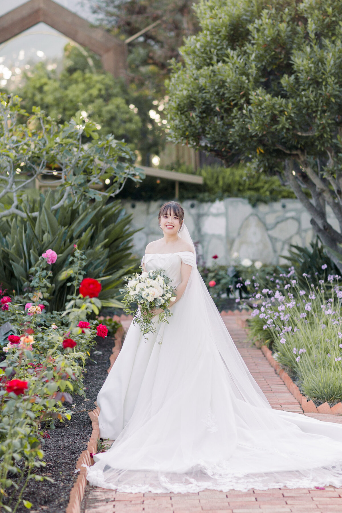 los-angeles-california-wayfarers-chapel-wedding-photographer_025