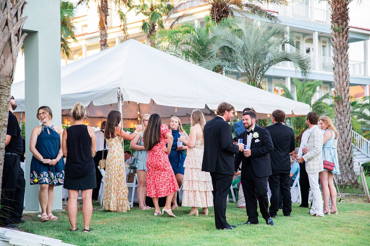 Destination-Wedding-Beach-Kiser-Images36
