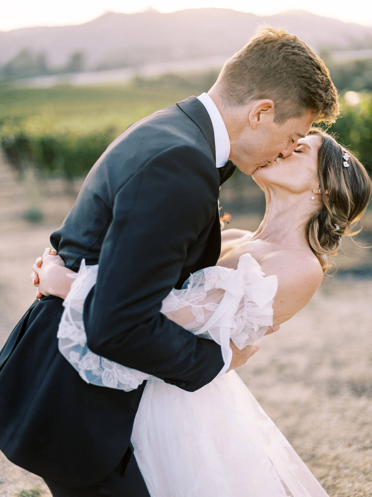 Modern-Fashion-Forward-Greengate-Ranchy-Vineyard-Wedding-Ashley-Ludaescher-Photography-0073