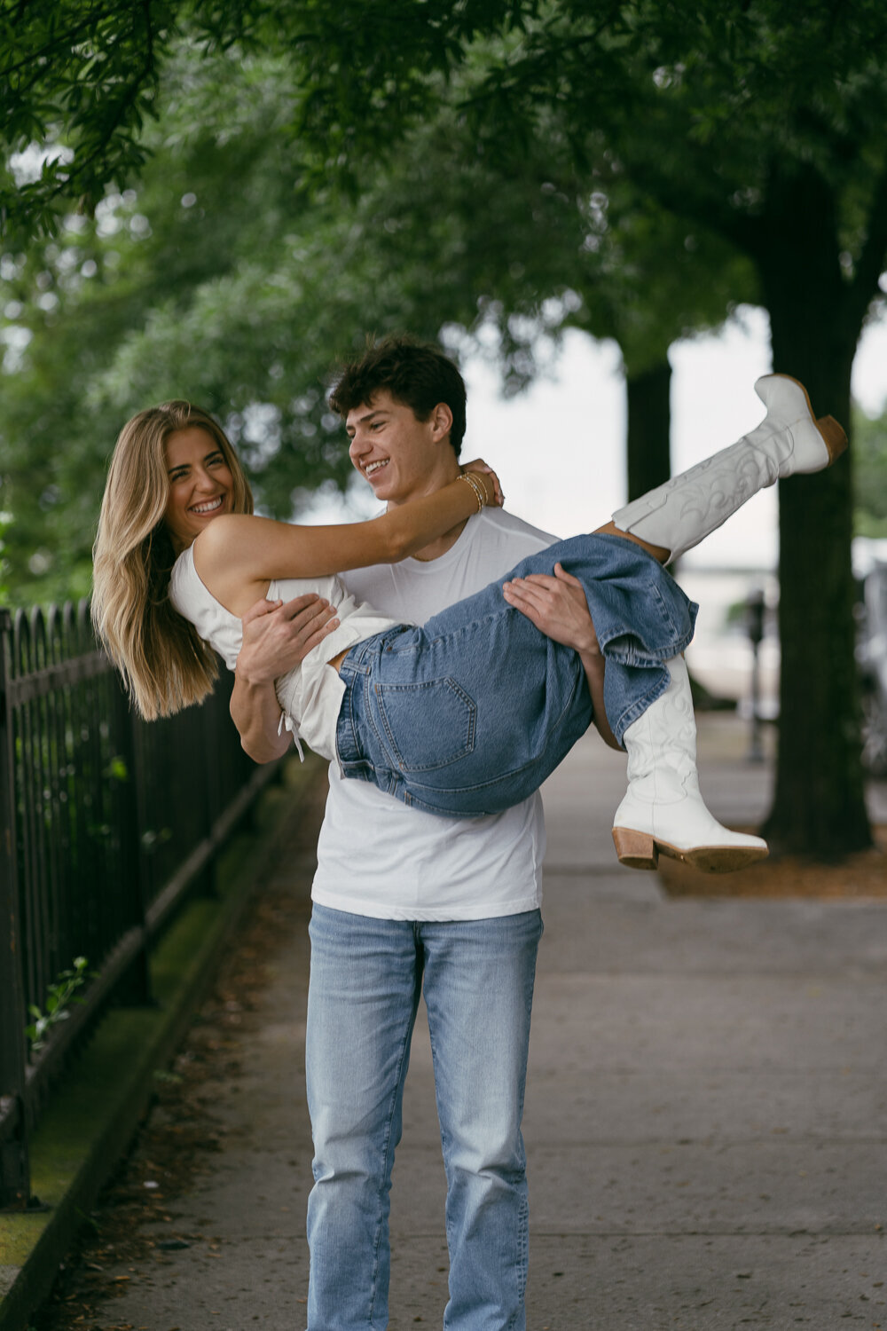 downtown_knoxville_engagement-26