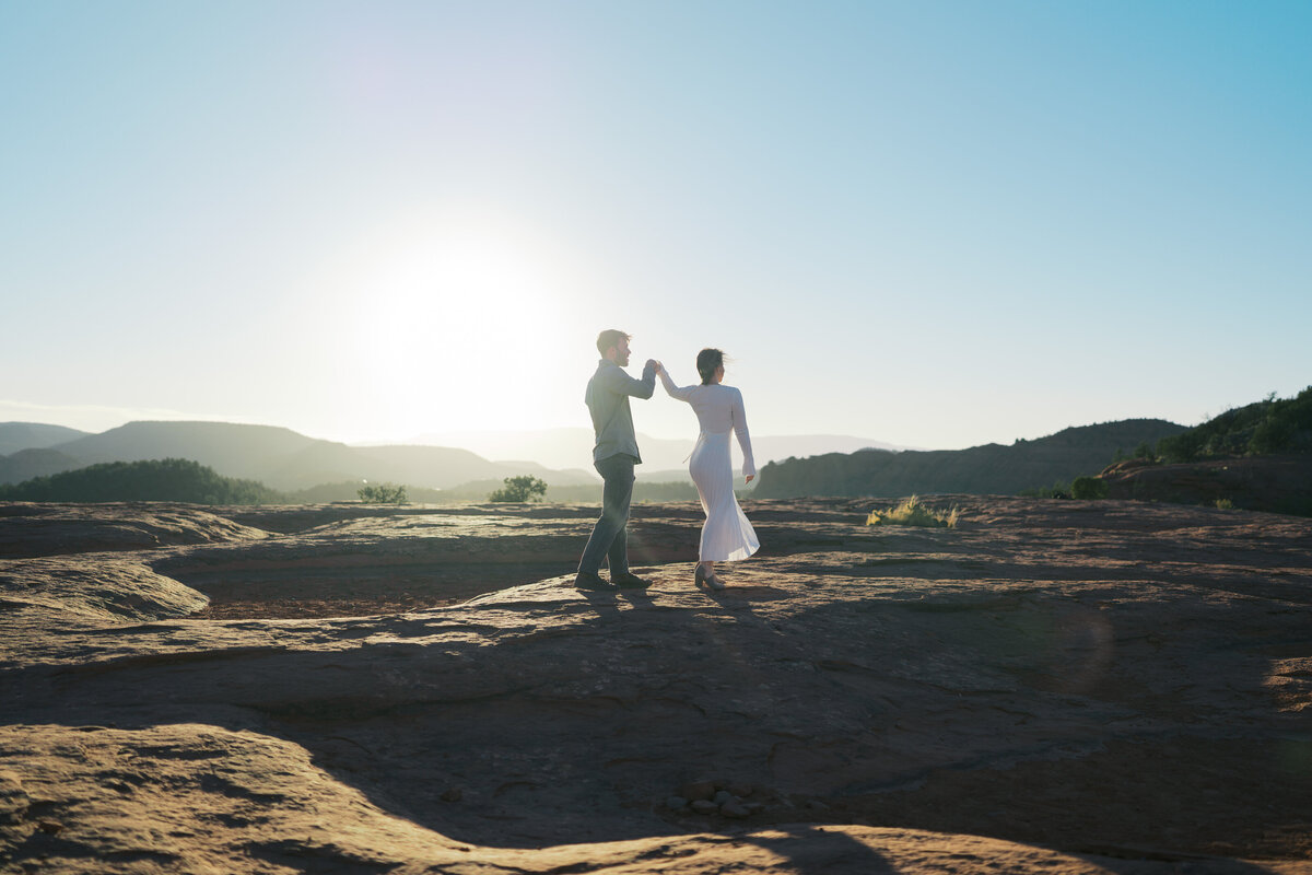 couple-dancing-secret-slick-rock-sedona