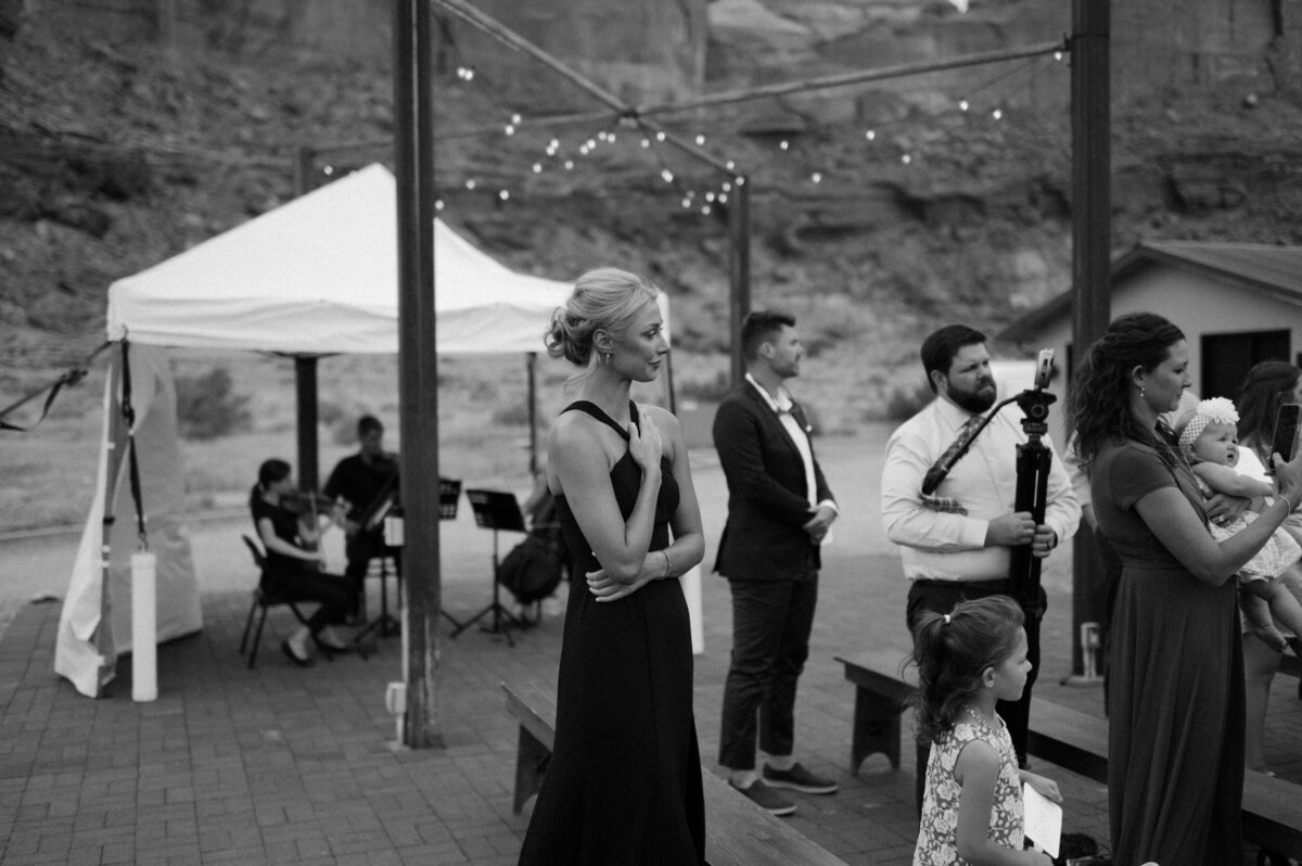 red-earth-moab-utah-wedding0823