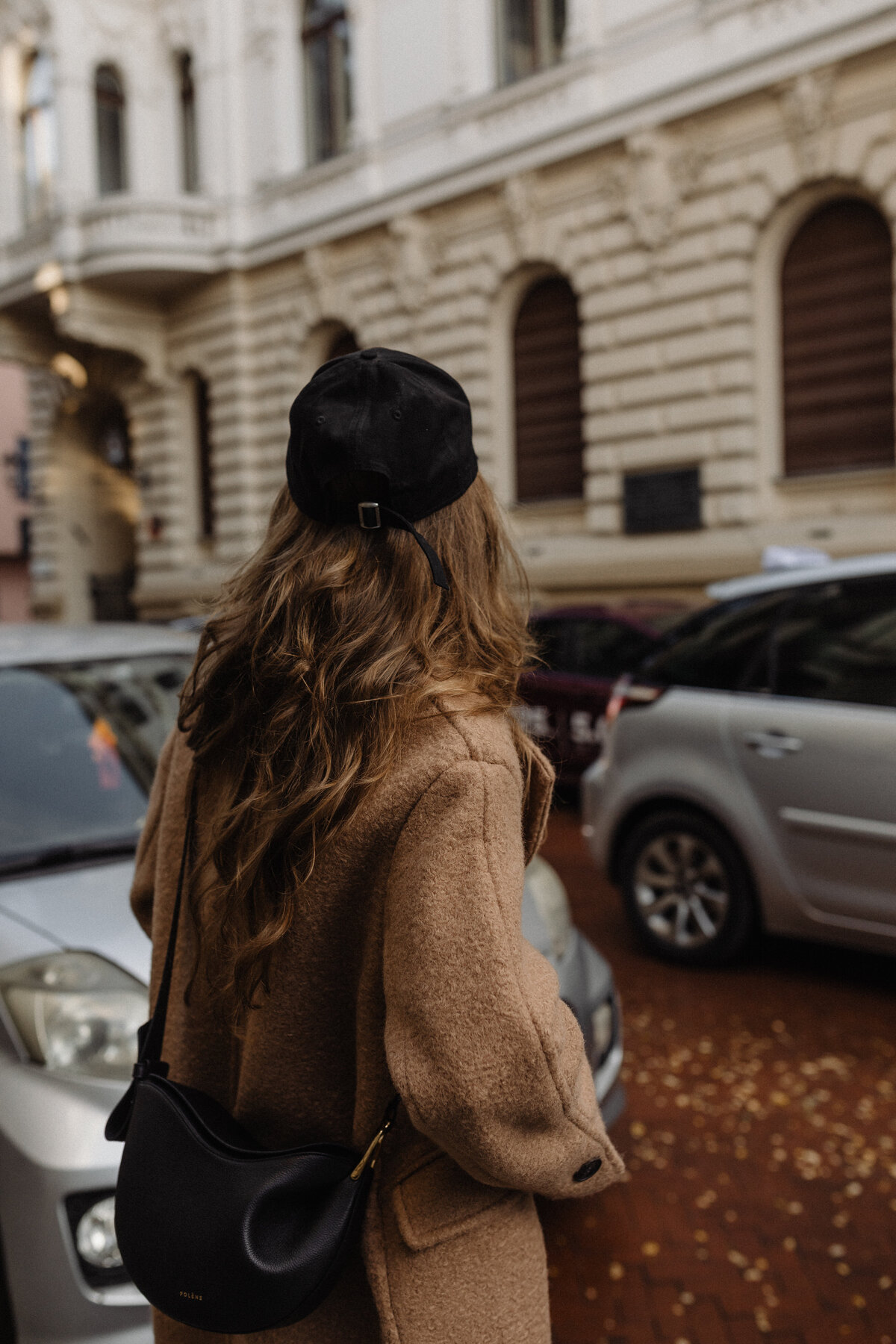 kaboompics_city-chic-in-autumn-casual-fall-outfit-fashion-trends-33508