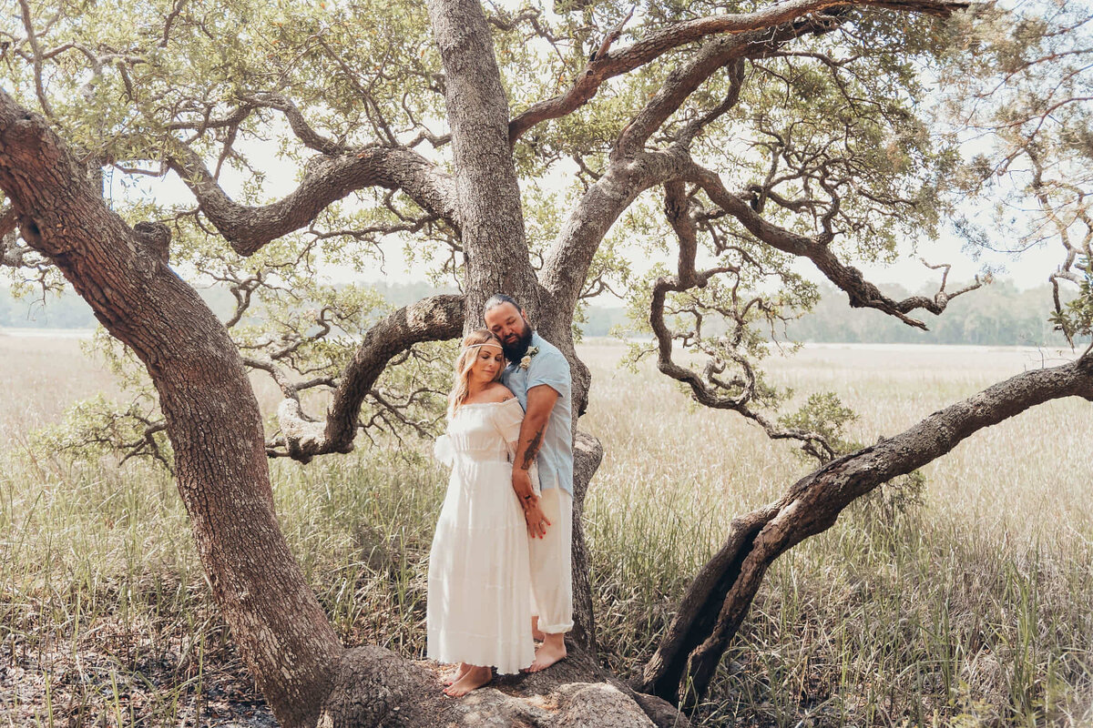 dreamy outdoor engagement session