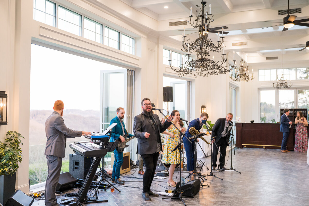 wedding band at the pittsburgh field club