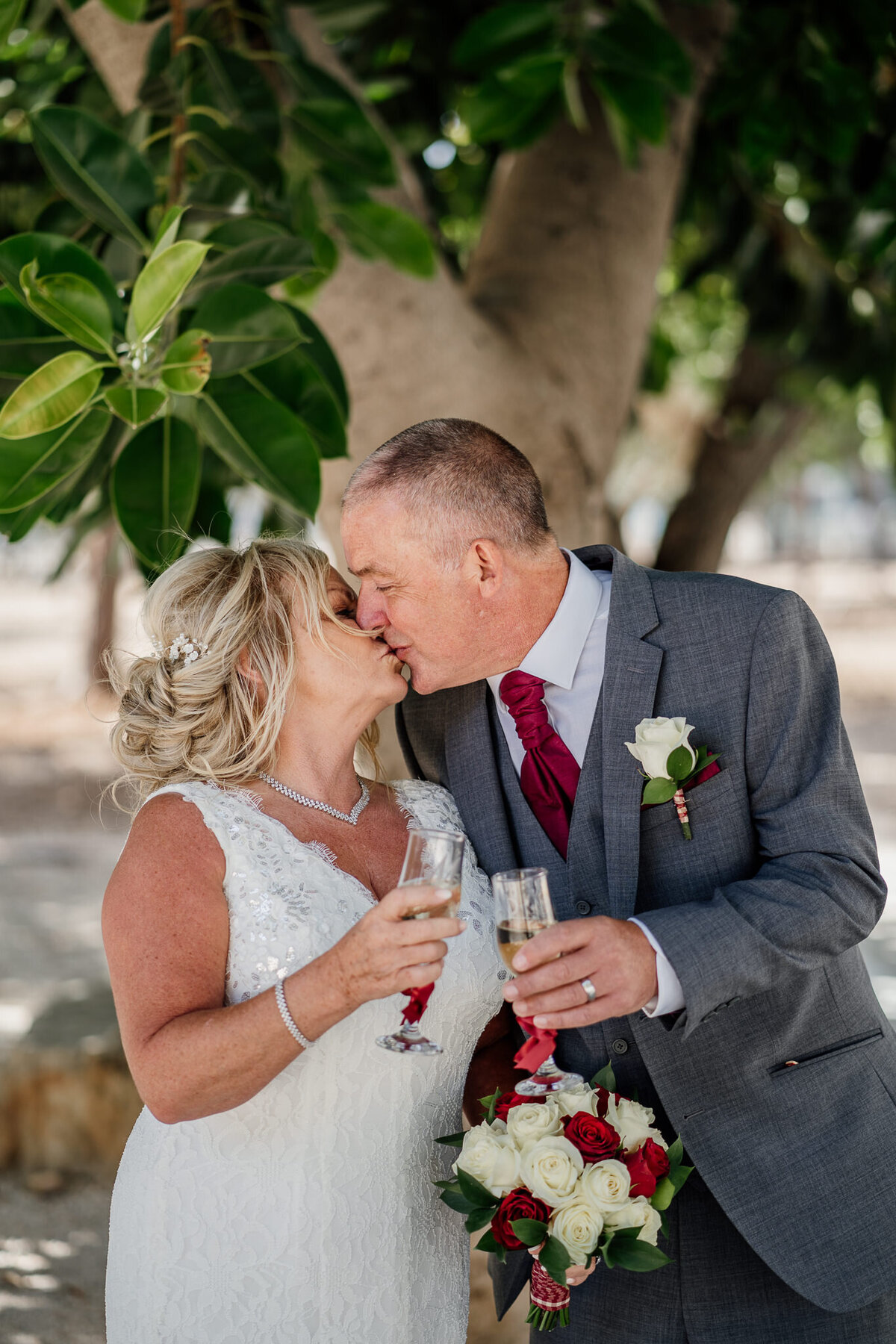 20-09-28 - Carol & Brian FB-27