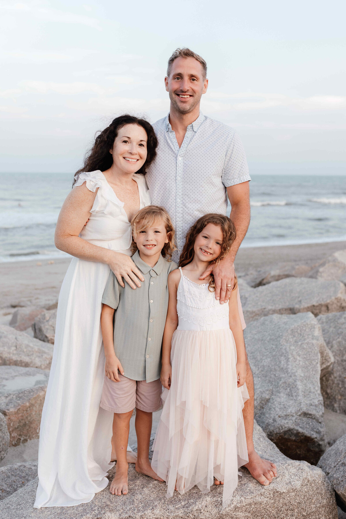 JCranePhotography_FamilyPhotographer_BeachMinis14