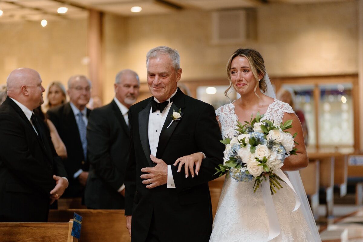 Nichole-Babiez-Photography-Dunham-woods-Geneva-Illinois-Wedding-luxury-editorial-timeless-modern-candid-bride-inspiration-chicago-photographer--30