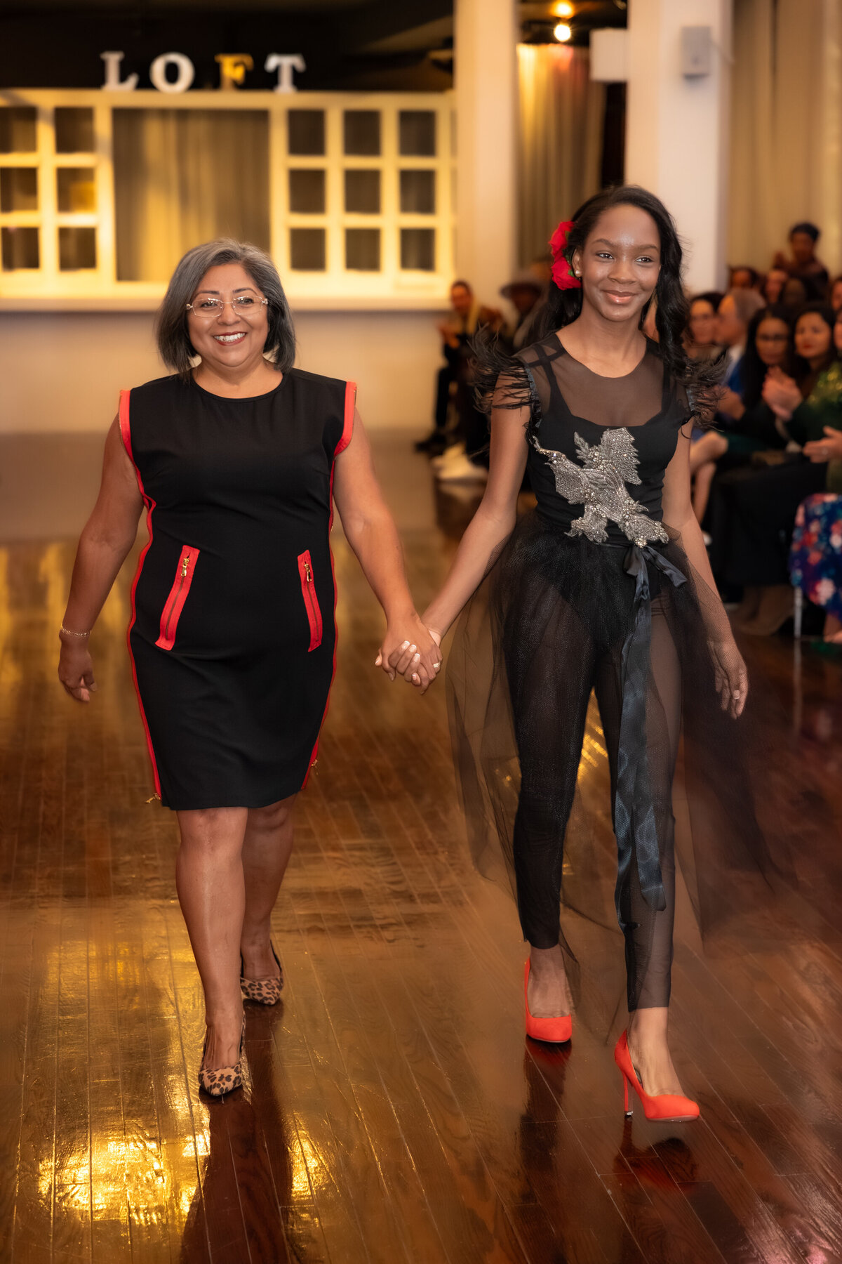 Fin de défilé haute couture au Montreal Cosmopolitan Fashion Week