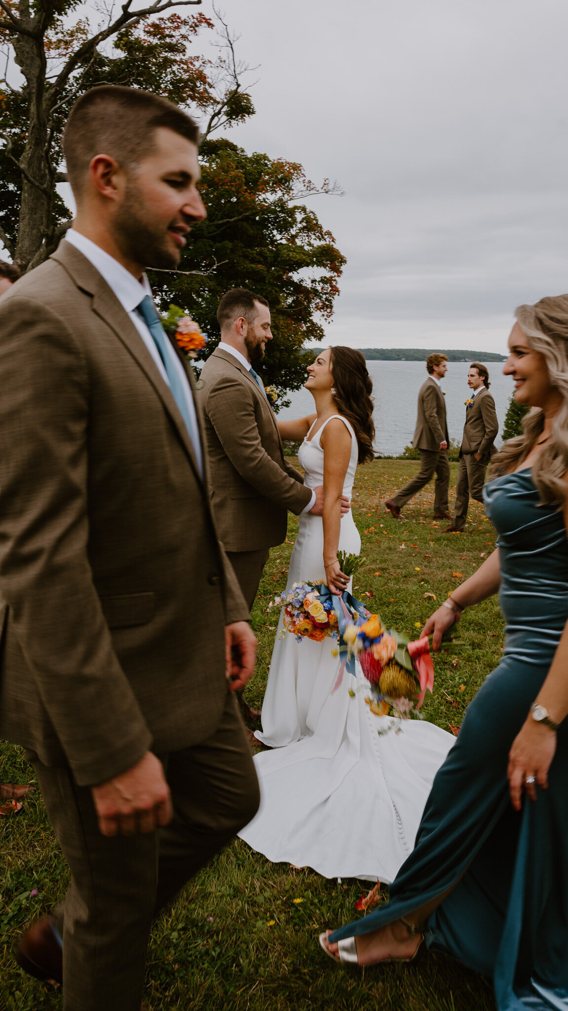 bride-groom-in-blurred-crowed