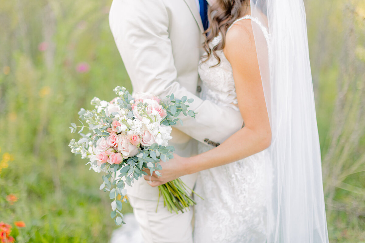 blushandbonnetco-photographer-wedding-wildflowerbarn-bride-and-groom