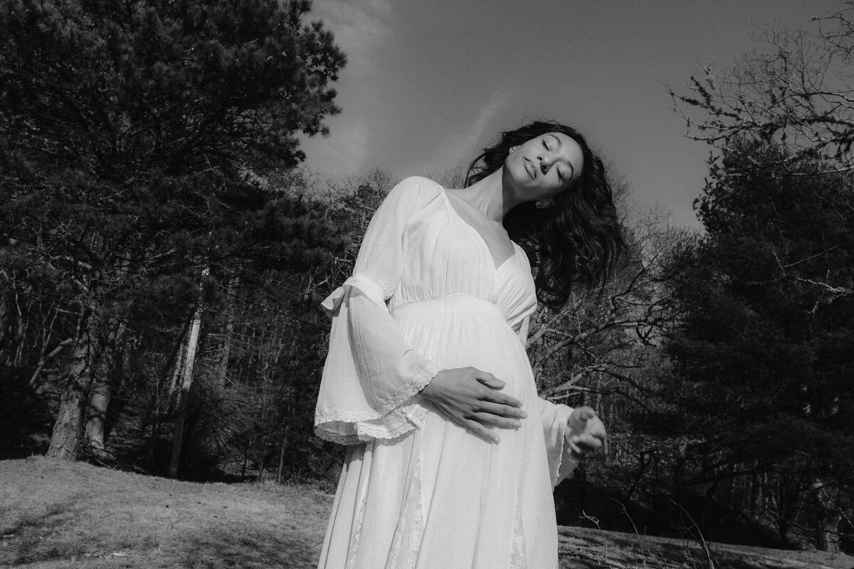 Martha_s Vineyard Maternity- Sarah-Larisa Stinga Photography-March 11_ 2022-138