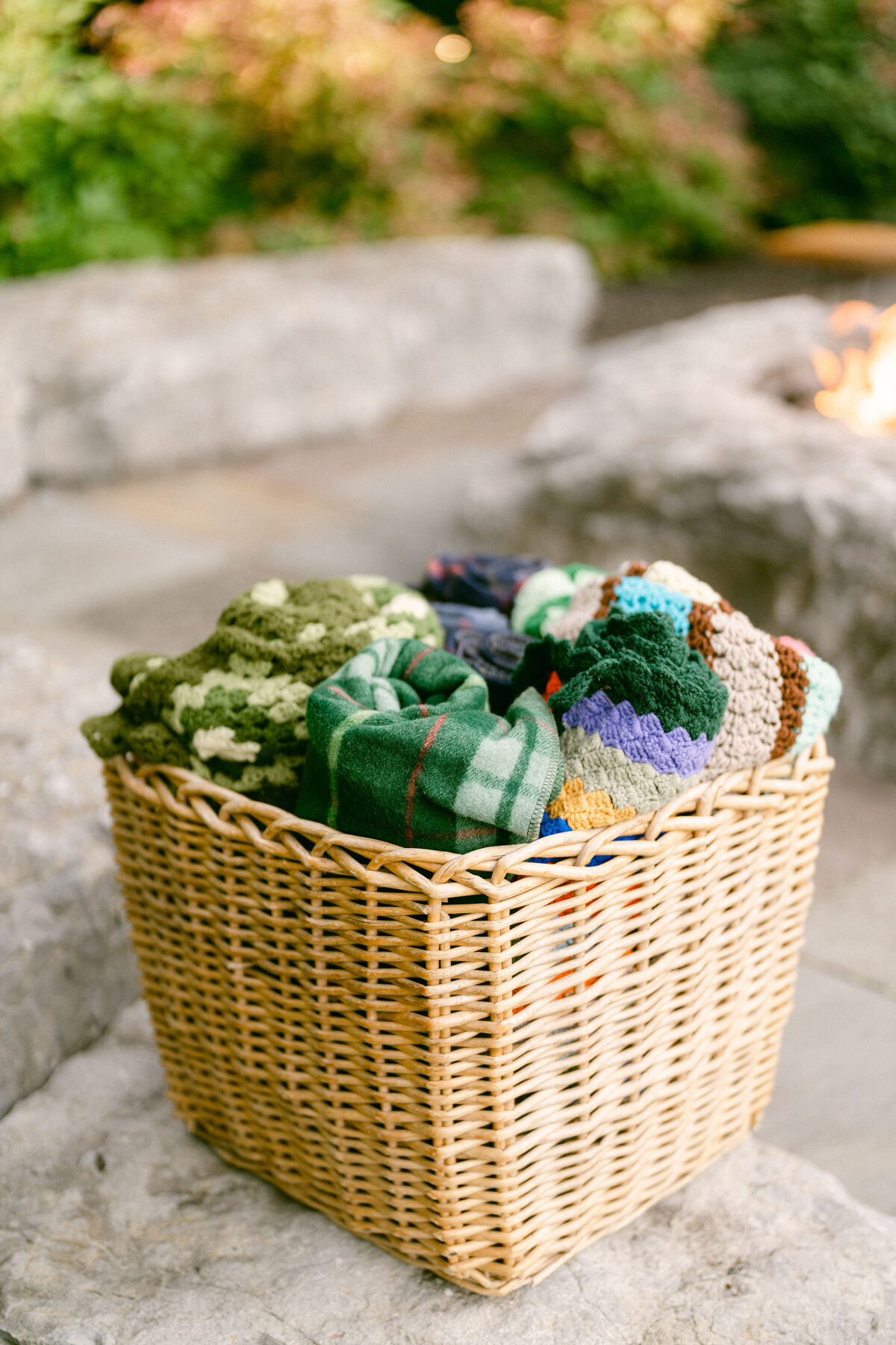 basket-blankets-wedding-fall
