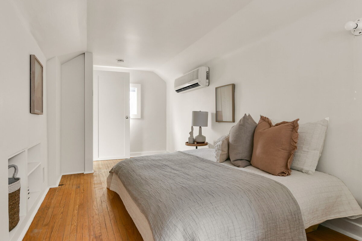 49-web-or-mls-31_002_Third Bedroom