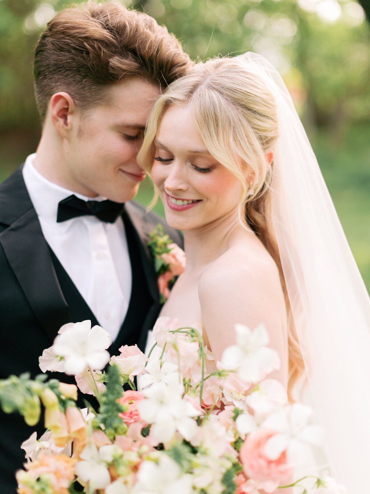 Baumberhof Wedding OKC Wedding Photographer Laura Eddy Photography-176