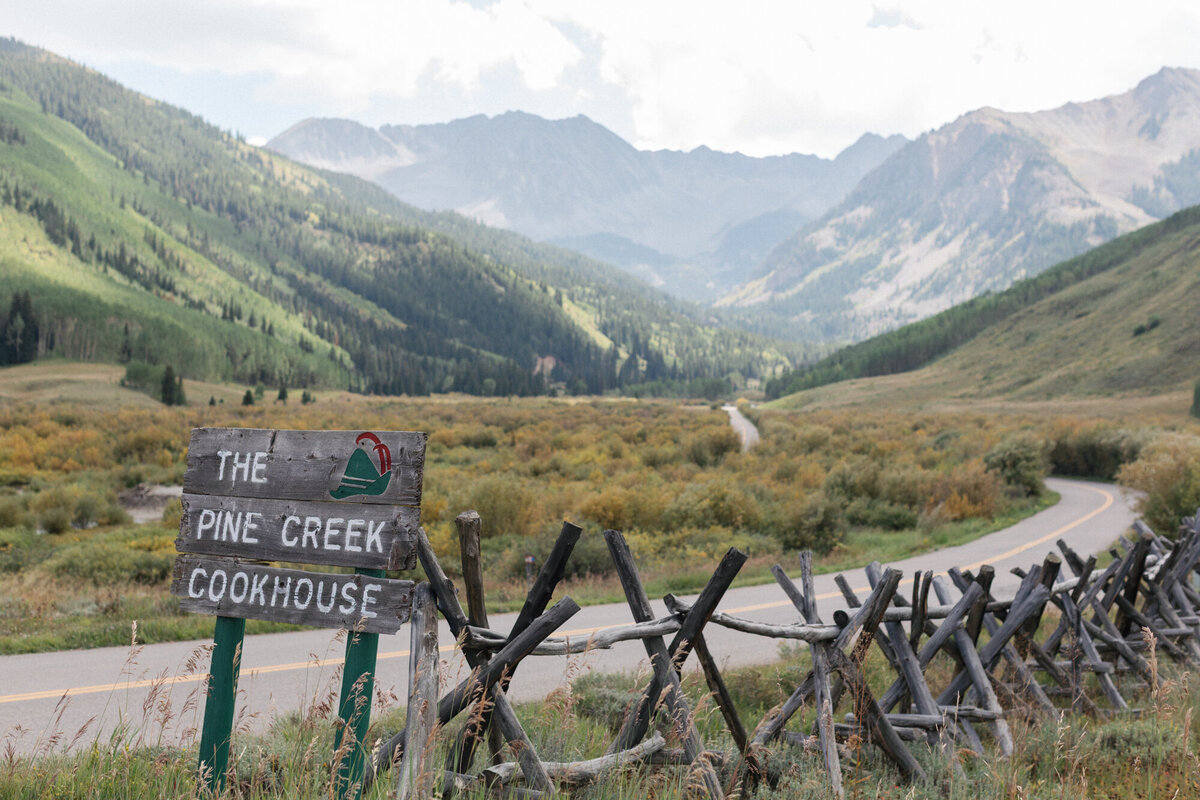 Pine_Creek_Cook_House_Luxury_Aspen_Wedding_by_Diana_Coulter-2