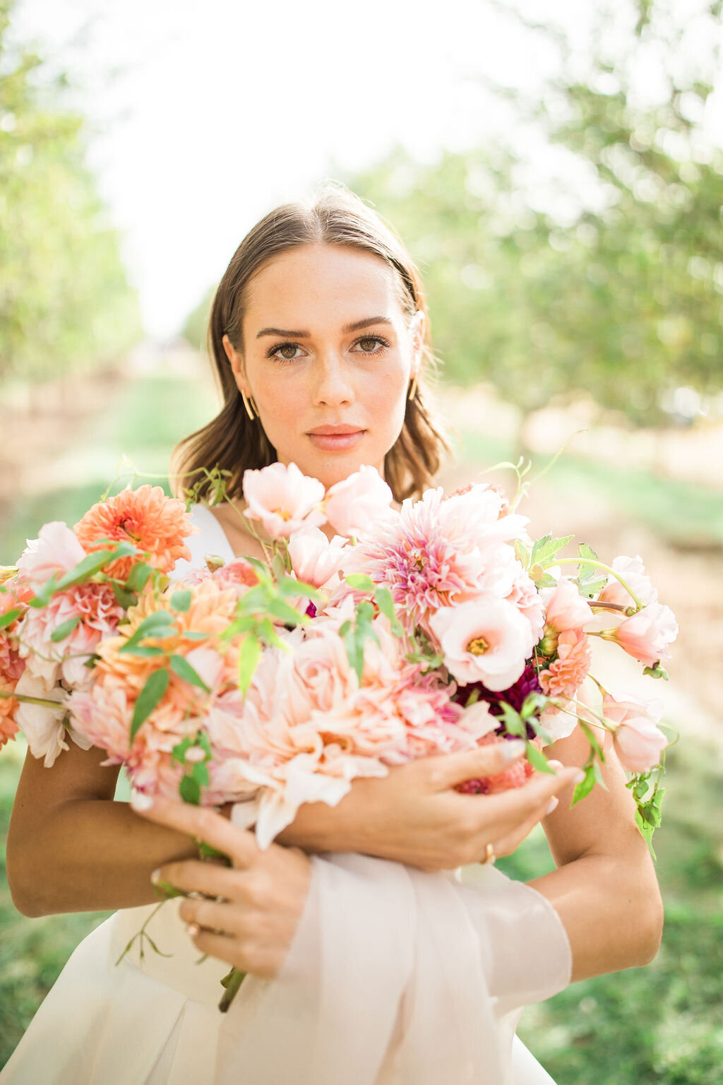 spring-bride-florals