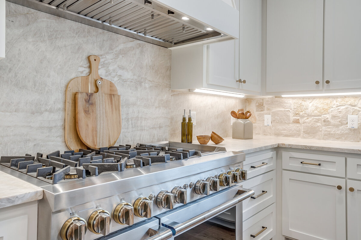 Kitchen 8