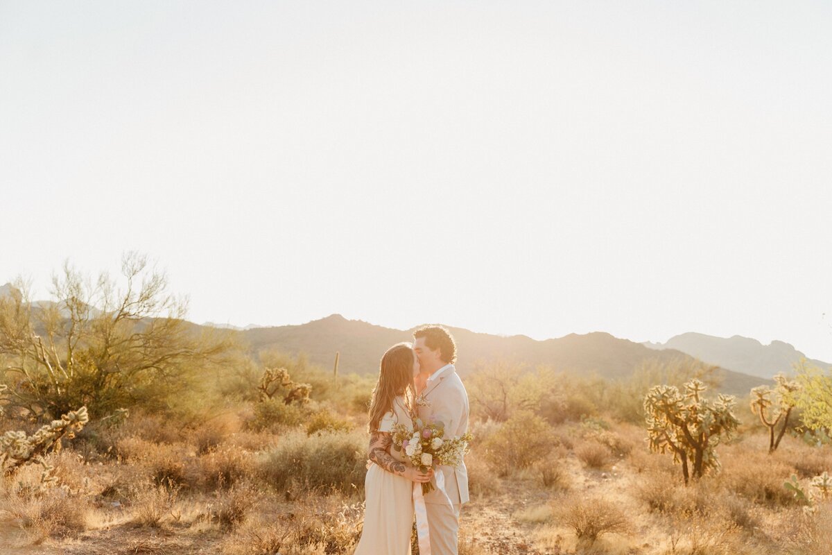 Phoenix-Arizona-Desert-Elopement-Wedding-Photography_0002