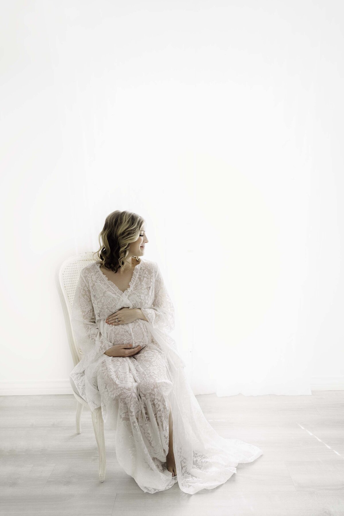 Maternity - Studio - White