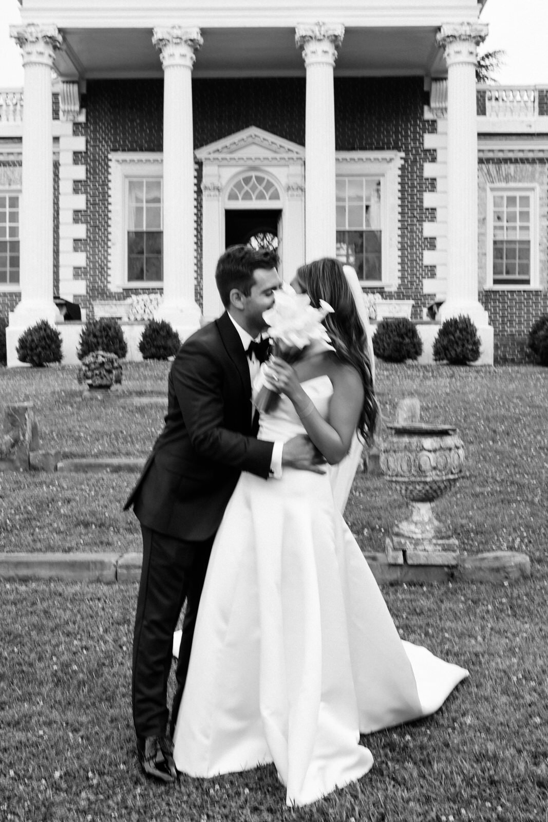 Chic Wedding Photography at Whitehall in Annapolis 8