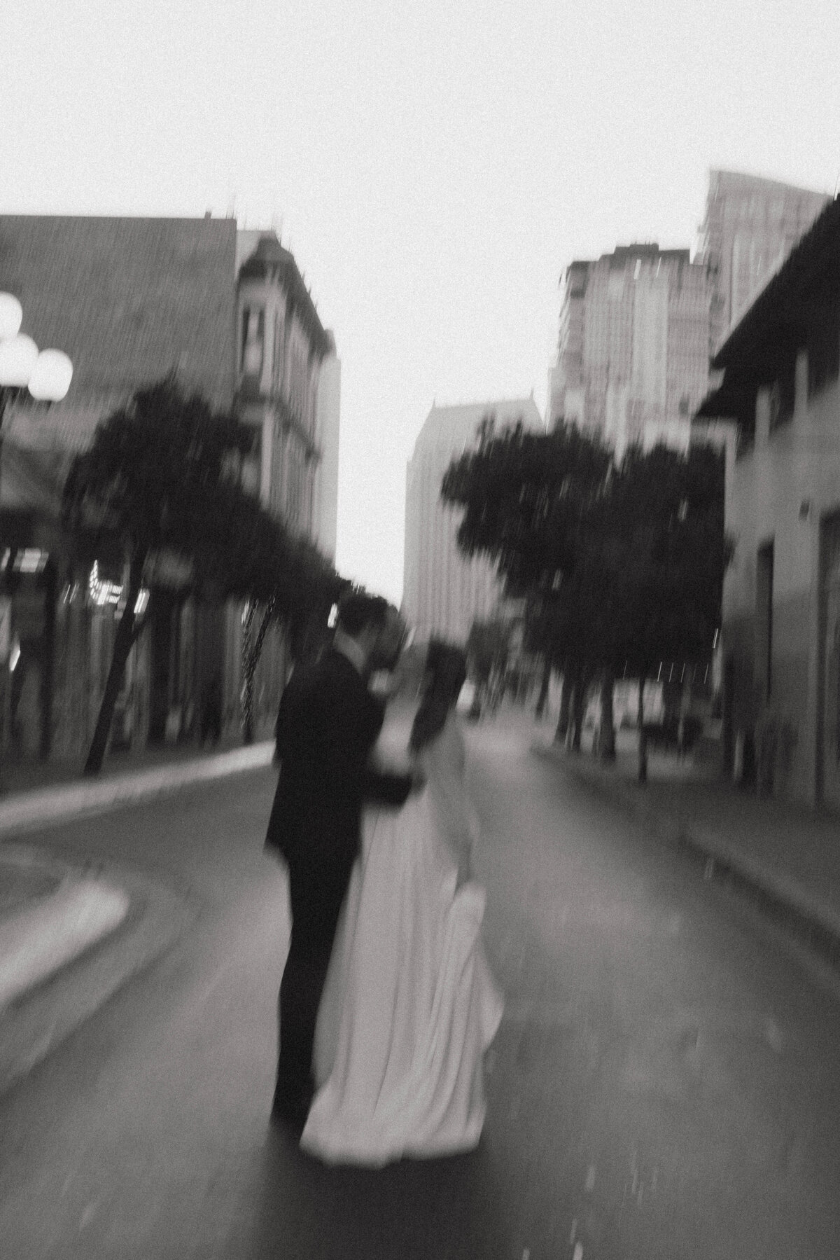 horton-plaza-hotel-san-diego-wedding-raven-berlin-photo-890