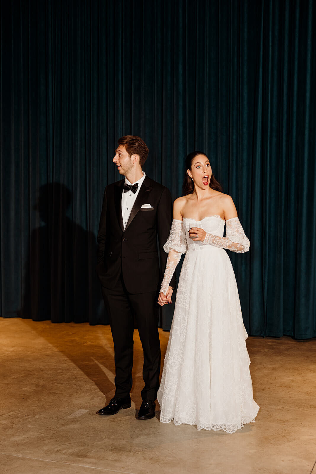 wilman-botanical-gardens-downtown-chicago-wedding-modern-037