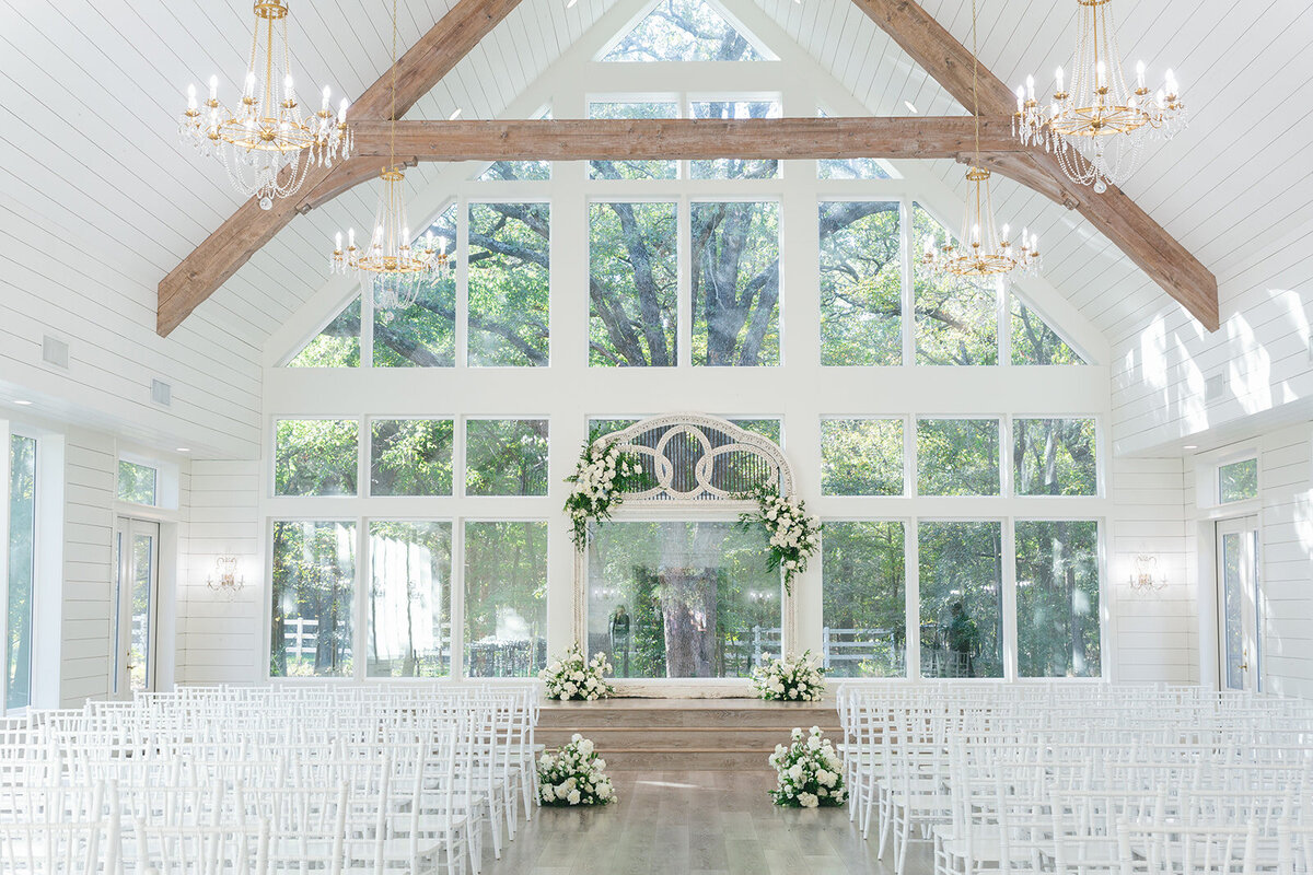 French-Farmhouse-Venue-Fall-Wedding21