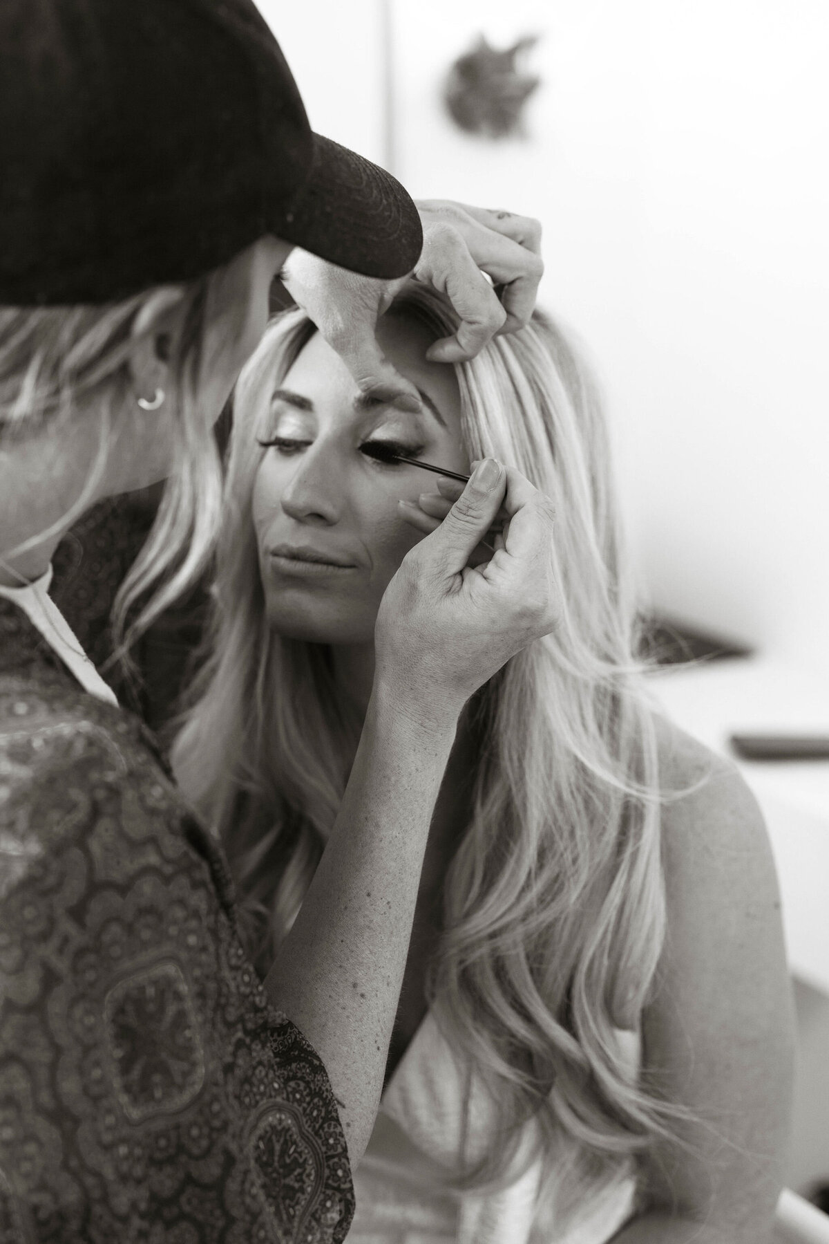 12_bride-getting-ready