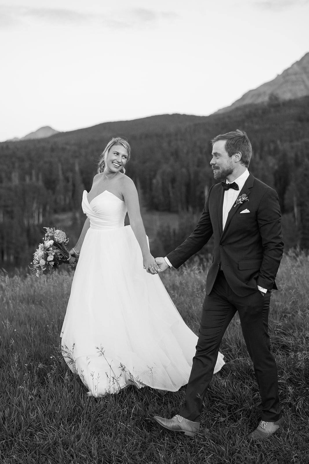 Callie x Eric. Schmid Ranch Wedding by Alp & Isle. Portraits-33