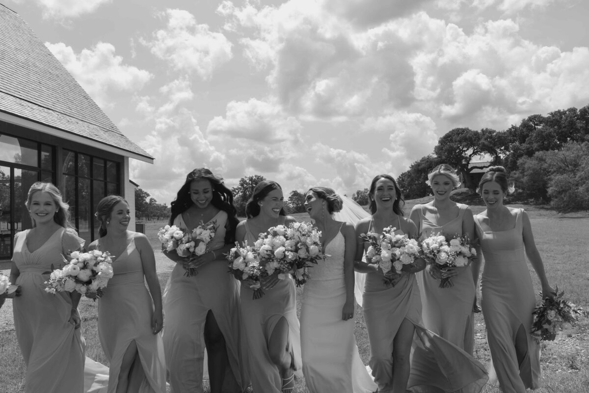 Dakota&Hope'sSneakPeeks-courtneyagaryphotography-10