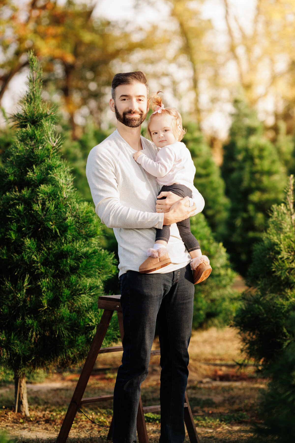 NWA family photographer, Northwest Arkansas best family photography, family portraits near me, professional family photos, family photography packages