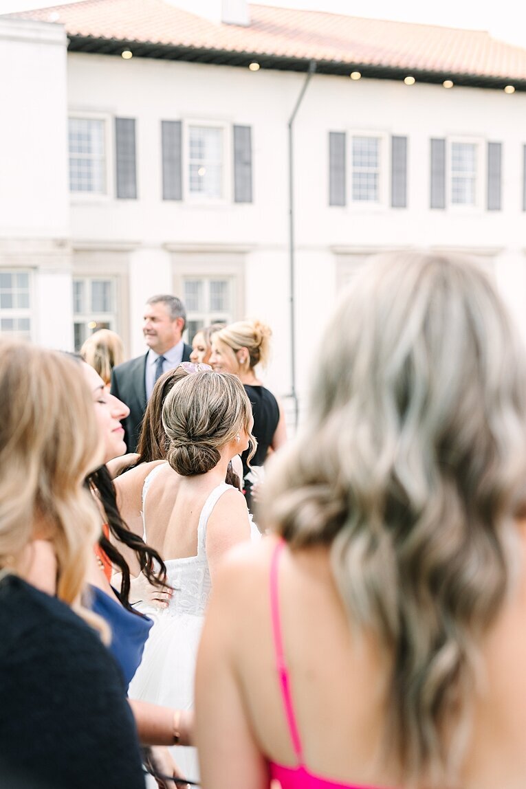 The-War-Memorial-Grosse-Pointe-Farms-detroit-Michigan-wedding-photographer_0022