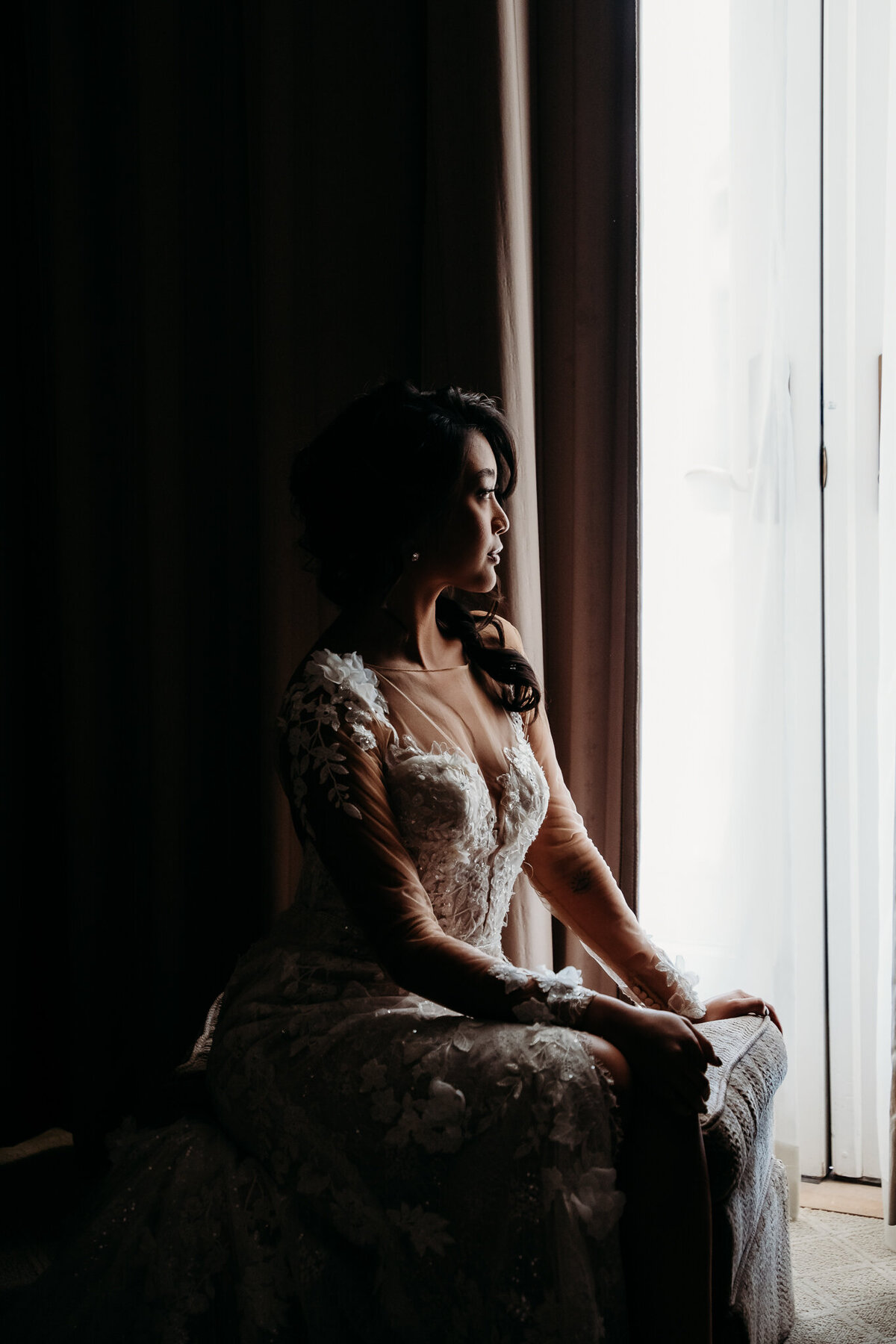 Las Vegas Hotel Bride Getting ready wedding