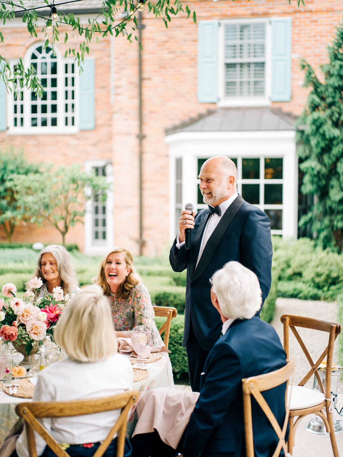 097-sean-cook-wedding-photography-michigan-garden-bride