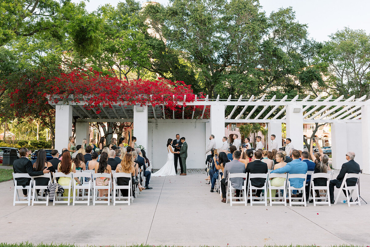 rosed-photo-elopement-in-florida-chantilly-chic-planners-north-straub-park-9