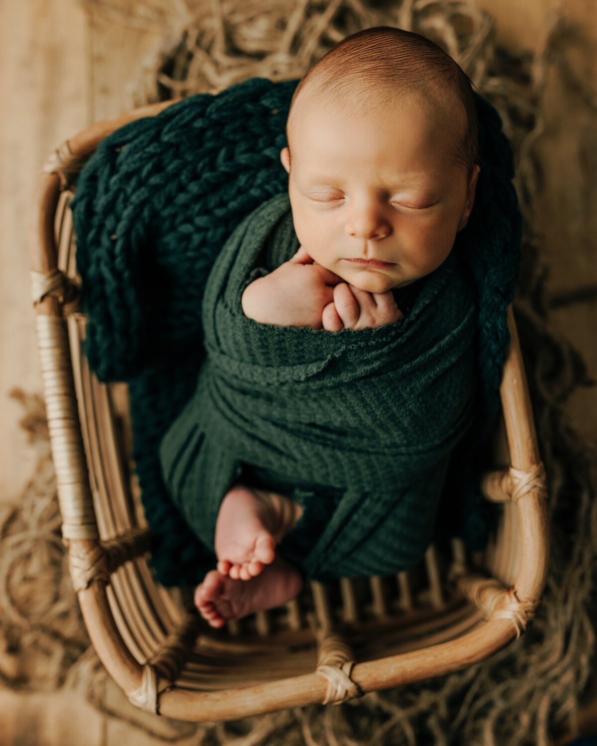 Joey_Winn_Portriat_Studio_Newborn_Maternity_Milestone_Family_Omaha_Nebraska (229)