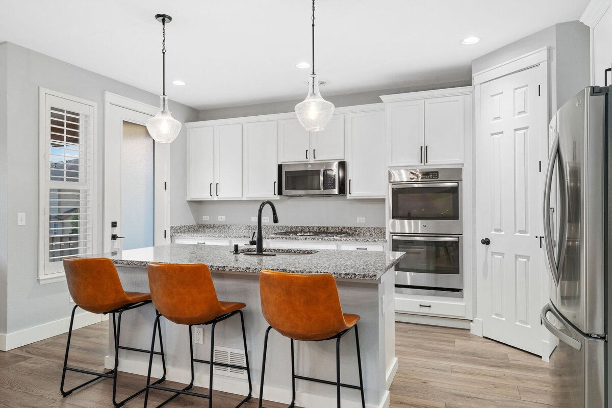 10-web-or-mls-4967 S Ukraine St 11