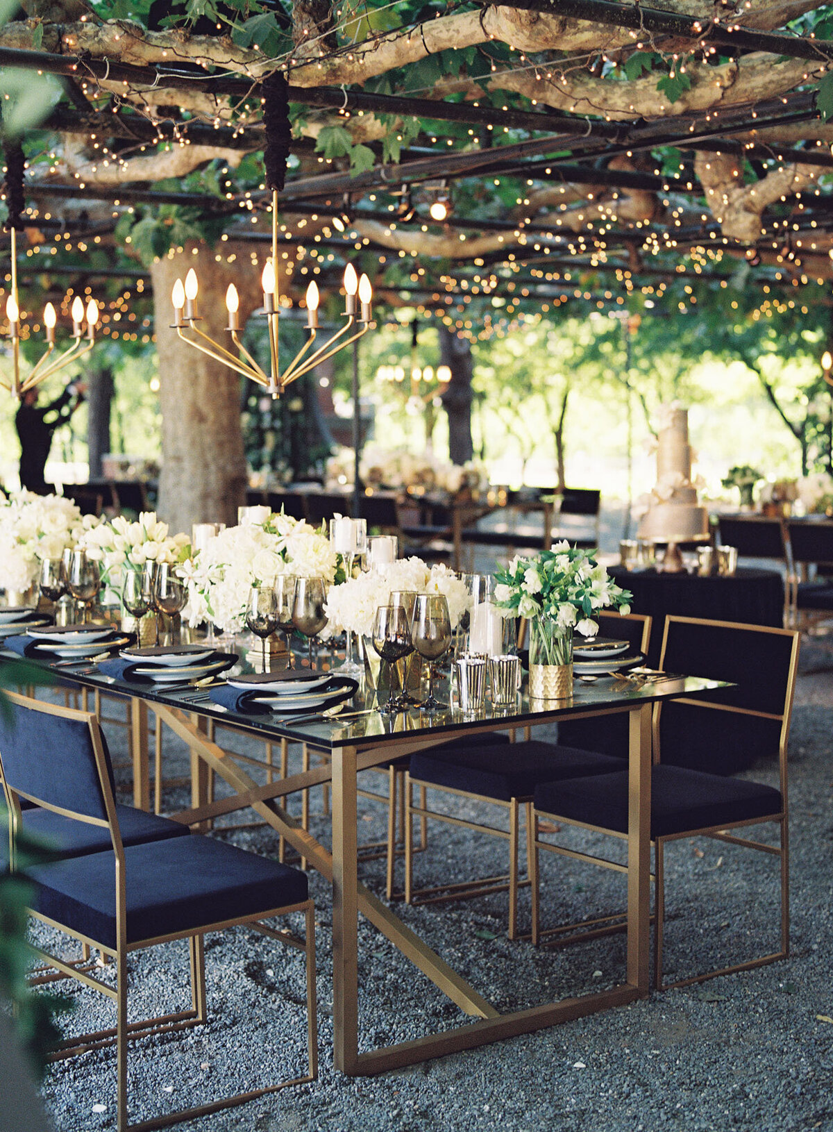 Modern-Wedding-Design-Beaulieu-Garden-Napa-Valley-Reception_042