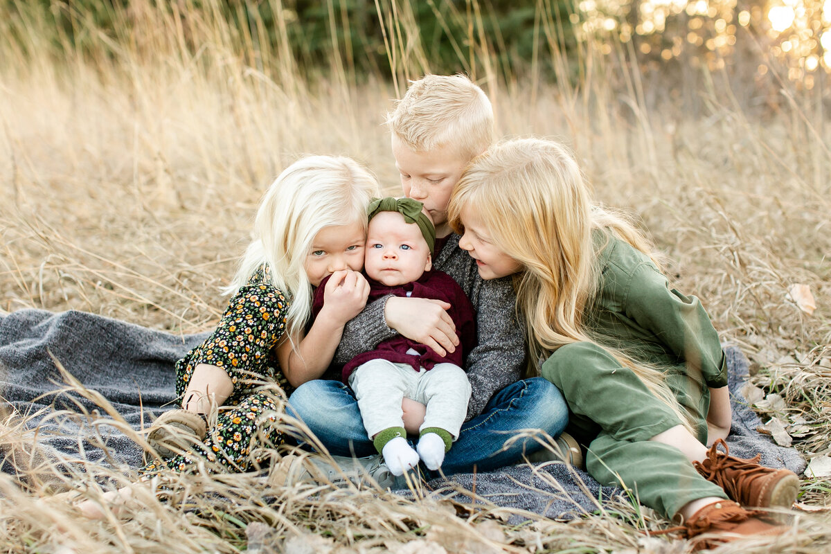 Abby-and-Brandon-Alexandria-MN-Family-Photography-Reishus-17