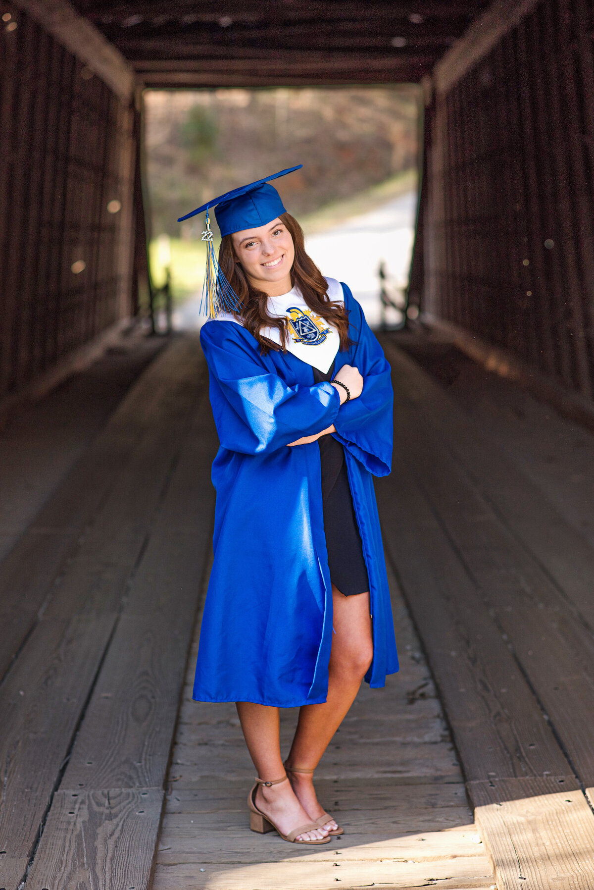 AllyGrad-4-F